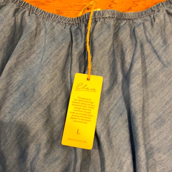 Strapless - Picture 2 of 3